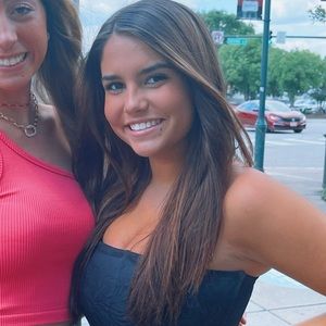 Meet your Posher, Abigail